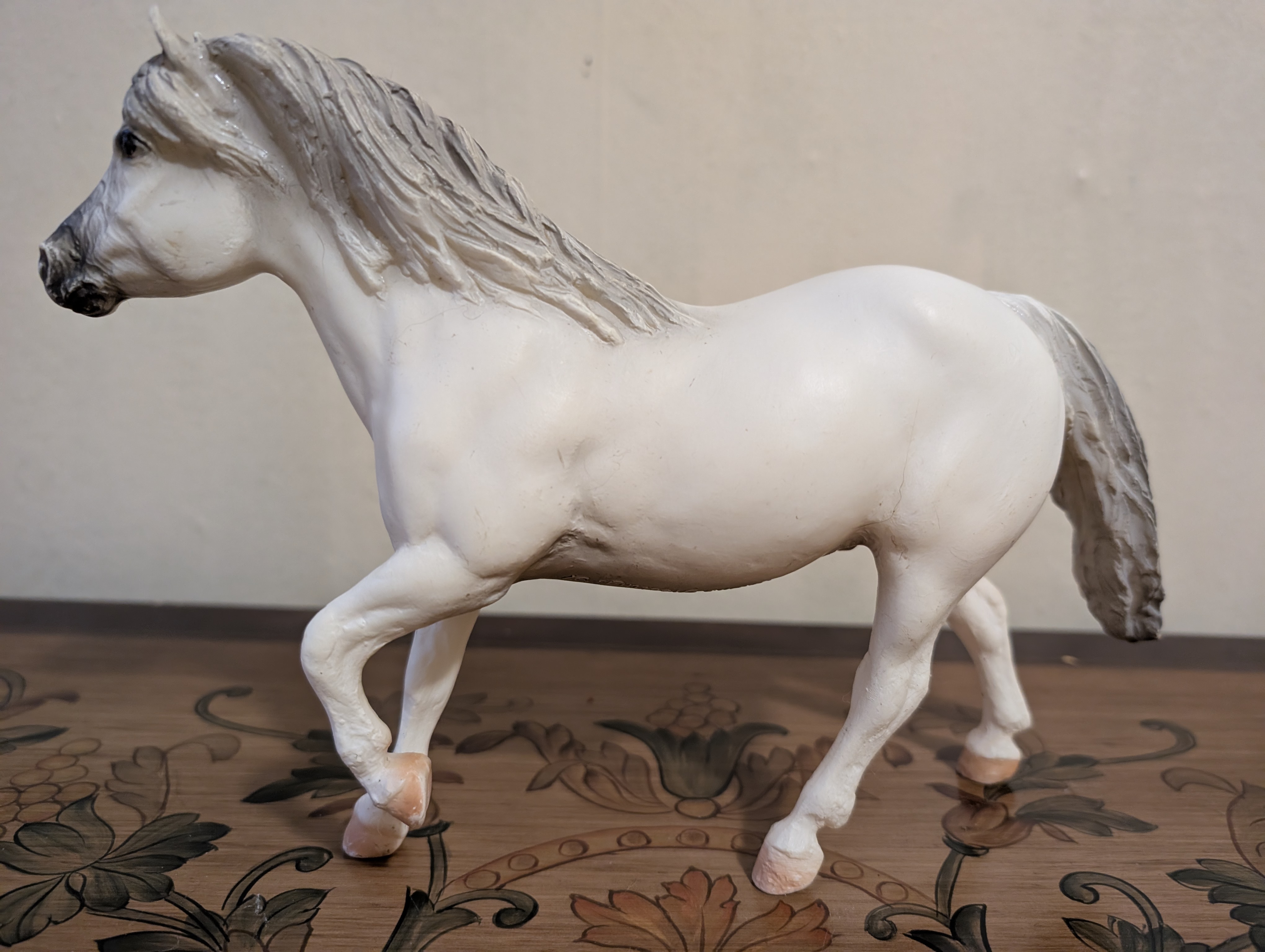 Snowball, the Christmas Pony